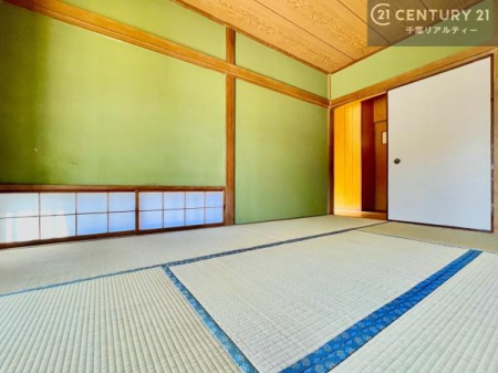 �a�� �^�^�~�̍��肪���炬��^����A�����b�N�X��ԁB�����傫���J�����̂���a���ƂȂ��Ă���܂��B���{�l�̐S������u�a�v�̋�ԁB