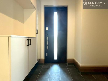 ���� ���֎��[���[�����Ă���̂ŁA���֎��肪�X�b�L���Еt�����q���ɌC�̒u����ɍ���܂���I�i�{�H��j