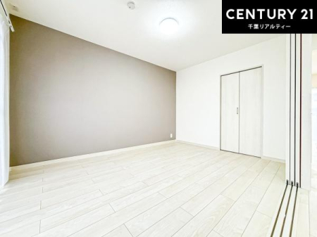�m�� �V���v���Ƀf�U�C������Ă��邽�߁A�Ƌ��I�т܂���I
���C�ɓ���̉Ƌ��u���Ă��낰���Ԃ���邱�Ƃ��ł��܂��B