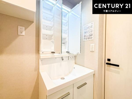 ���ʑ�E���ʏ� �[�����ʑ�{�E���́A�������˂ɂ����̂ł�����ꂪ�y�X�I���������ۂĂ܂��I
�L���C�Ȑ��ʏ��Ŏ��������̃��`�x�[�V�������オ��܂��ˁI