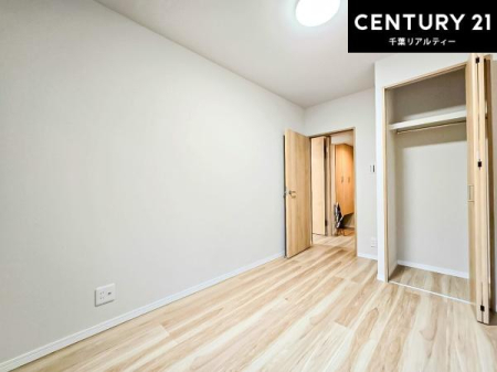 �q������ ���[�͂̂��鋏���ł��B����������������L�X�Ǝg���ċC�������ǂ��ł��I
�L���C�Ȗ��邢�������ŉ߂����̂́A�X�ɂ̂�т�������ł��܂��ˁI