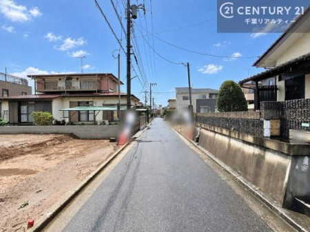 �O�ʓ��H�܂ތ��n�ʐ^ �S�䂭�܂Ō��n����������������悤�A�����ē��̂��p�ӂ������Ă���܂��B���C�y�ɂ��₢���킹�̏�A���z�̕�炵�ւ̈�������i�߂��������I