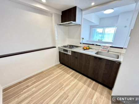 �L�b�`�� ��Ƃ肠�钲���X�y�[�X�ō�Ƃ����₷�����K�ȃL�b�`���ł��I
���q�l�ƈꏏ�ɂ��َq������y���߂�L�X�X�y�[�X�ł��B�y�����������ԂɂȂ肻���ł��ˁI