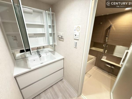 ���ʑ�E���ʏ� ���[�����Ղ�̐��ʎ��I���p�i�̃X�g�b�N��o�X�^�I�����X�b�L���Ǝ��[�ł��Ď��o���₷���I����肪�X�b�L���Еt���ċC�����̗ǂ���ԁI