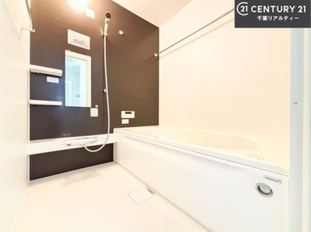 ���� 1���̔�����������Ɩ����Ă���闁���ł��B
�������̑f�G�ȃ����N�[�[�V�����ꏊ�ł��I