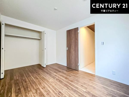 �q������ ���[�͂̂��鋏���ł��B����������������L�X�Ǝg���ċC�������ǂ��ł��I
�L���C�Ȗ��邢�������ŉ߂����̂́A�X�ɂ̂�т�������ł��܂��ˁI