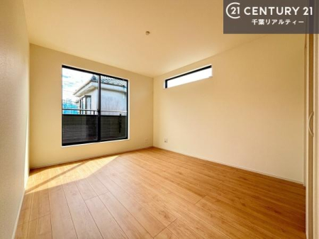 �Q�� �o���R�j�[�ɖʂ��Ă���m���ł��B���邭�����肪����A���C����������ł��܂��I���N���āA�O�ɏo�Ĕw�L�т����[�ċz�����ǂ������}������邱�Ƃ��ł��܂��B
