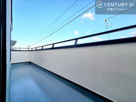�o���R�j�[ ���r���O���炻�̂܂܏o����ł���o���R�j�[�B���󕨂������ۂɂ��֗��ŁA���X�̕�炵�Ɏg���₷�����������͂ł��B