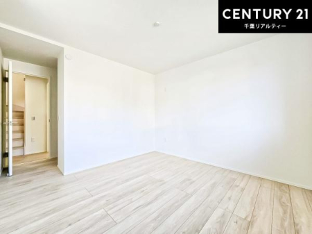 �q������ �V���v���Ń��C�A�E�g���₷���m���́A���q�l�̂������Ƃ��Ă��œK�B�����ɍ��킹�ď_��ɂ��g�����������܂��B