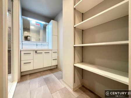 ���ʑ�E���ʏ� ���[�����Ղ�̐��ʎ��I���p�i�̃X�g�b�N��o�X�^�I�����X�b�L���Ǝ��[�ł��Ď��o���₷���I����肪�X�b�L���Еt���ċC�����̗ǂ���ԁI
