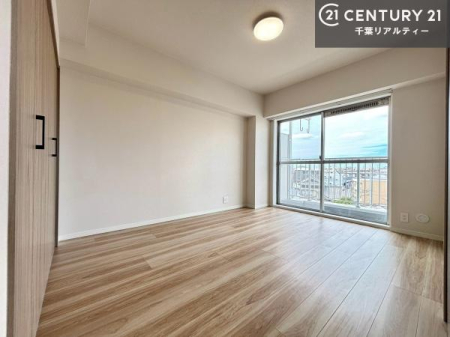 �Q�� �o���R�j�[�ɖʂ��Ă���m���ł��B���邭�����肪����A���C����������ł��܂��I���N���āA�O�ɏo�Ĕw�L�т����[�ċz�����ǂ������}������邱�Ƃ��ł��܂��B