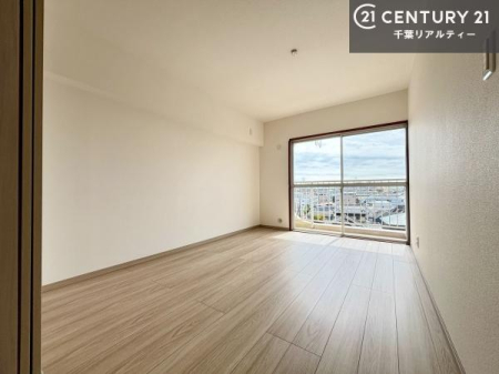 �Q�� �o���R�j�[�ɖʂ��Ă���m���ł��B���邭�����肪����A���C����������ł��܂��I���N���āA�O�ɏo�Ĕw�L�т����[�ċz�����ǂ������}������邱�Ƃ��ł��܂��B