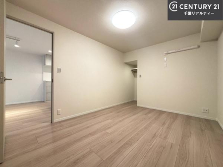 �q������ �V���v���Ń��C�A�E�g���₷���m���́A���q�l�̂������Ƃ��Ă��œK�B�����ɍ��킹�ď_��ɂ��g�����������܂��B
