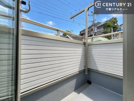 �o���R�j�[ ���X�̕�炵���x����A�g������̗ǂ��o���R�j�[�X�y�[�X�ł��B