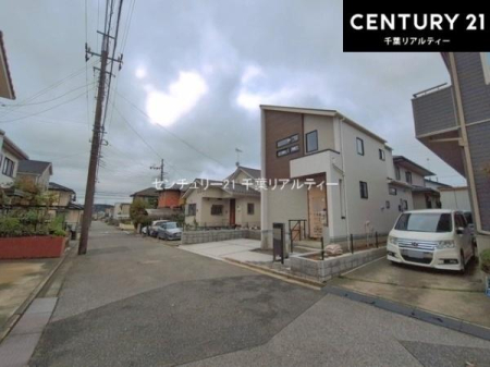 �O�ʓ��H�܂ތ��n�ʐ^ ���ӊ���A���q�l�̂���]�ɍ������������ꏏ�ɂ��ē���v���܂��B�Z��[���A�h�o�C�U�[�ɂ�邲���k������܂��B���Ђ͂��₢���킹�ɑ��Ή����܂��I���҂������܂���I