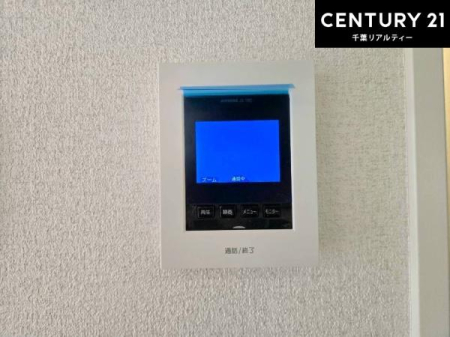 ���̑����� TV���j�^�[�t���C���^�[�z��������A�K��҂��f���Ŋm�F���Ă���Ή��ł��邽�߁A�h�Ɩʂ����S�ł��B���q�l�̂�����Ԏ��ɂ��S�����A���Ƒ��̈��S�E���S�ȕ�炵���T�|�[�g���܂��B