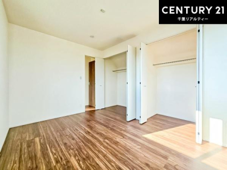 �q������ ���[�͂̂��鋏���ł��B����������������L�X�Ǝg���ċC�������ǂ��ł��I
�L���C�Ȗ��邢�������ŉ߂����̂́A�X�ɂ̂�т�������ł��܂��ˁI