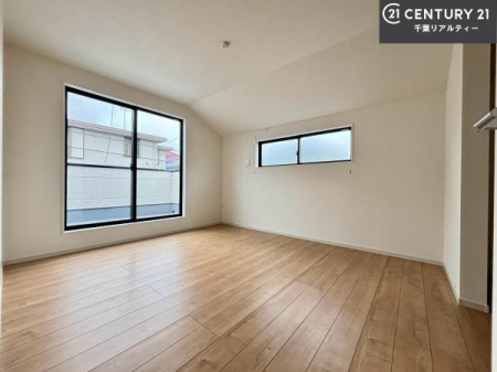 �m�� �o���R�j�[�ɖʂ��Ă���m���ł��B���邭�����肪����A���C����������ł��܂��I���N���āA�O�ɏo�Ĕw�L�т����[�ċz�����ǂ������}������邱�Ƃ��ł��܂��B