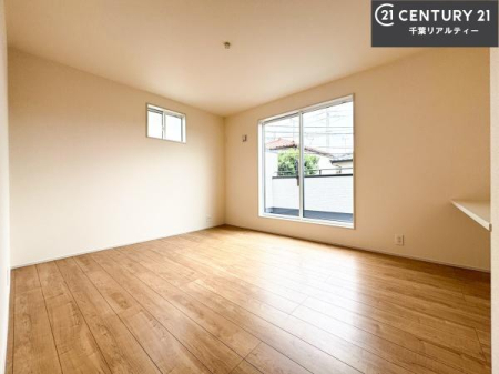 �m�� �o���R�j�[�ɖʂ��Ă���m���ł��B���邭�����肪����A���C����������ł��܂��I���N���āA�O�ɏo�Ĕw�L�т����[�ċz�����ǂ������}������邱�Ƃ��ł��܂��B