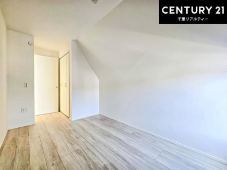 �q������ �V���v���Ń��C�A�E�g���₷���m���́A���q�l�̂������Ƃ��Ă��œK�B�����ɍ��킹�ď_��ɂ��g�����������܂��B