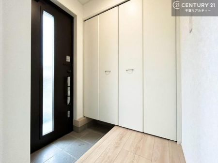 ���� ���ċA���Ă��Ă��A�������܁I�����������Ȃ�A�D�����}������Ă�����ԂɂȂ��Ă��܂��B
���邭��������錺�ւł��I