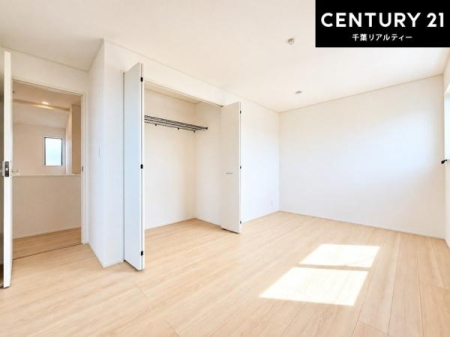 �q������ ���[�͂̂��鋏���ł��B����������������L�X�Ǝg���ċC�������ǂ��ł��I
�L���C�Ȗ��邢�������ŉ߂����̂́A�X�ɂ̂�т�������ł��܂��ˁI