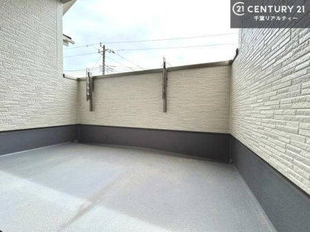 �o���R�j�[ ���[�t�o���R�j�[�I�������t���Ă���̂ŁA�}�ɉJ���~���Ă��G��ɂ������S�I�������������J�b�g���Ă����̂ŁA���V�C�̗ǂ����́A���O�֏o�Đ[�ċz����̂��悳�����ł��I