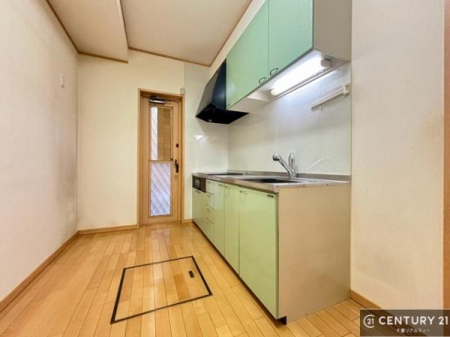 �L�b�`�� ���[�X�y�[�X���L�x�ŁA�����X�y�[�X���X�b�L���ƕЕt���Ђ�`�����p�ł��܂��I
���K�ɍ�Ƃ��ł��A�Ǝ��̌����A�b�v�I�����̗���������܂��I