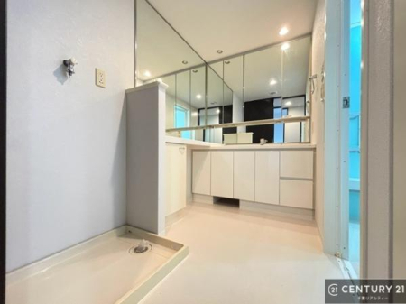 ���ʑ�E���ʏ� �g�Ȃ�𐮂�����ʏ��́A���������厖�ł��I������̐������̂��镵�͋C�����o�I�C�����悭���g�����������܂��B