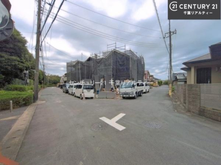 �O�ʓ��H�܂ތ��n�ʐ^ ���ӊ���A���q�l�̂���]�ɍ������������ꏏ�ɂ��ē���v���܂��B�Z��[���A�h�o�C�U�[�ɂ�邲���k������܂��B���Ђ͂��₢���킹�ɑ��Ή����܂��I���҂������܂���I