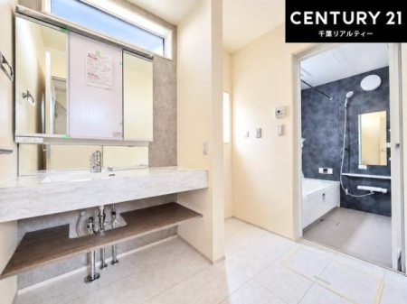 ���ʑ�E���ʏ� �I�[�v���^�C�v�̐��ʑ�́A�������ōa���Ȃ�������ꂪ���₷�����͓I�Ȑ��ʑ�ł��I�����̐g�x�x�����K�I