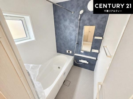 ���� �������������l�̕��͋C�̃o�X���[���́A�����o�Ă��ăo�X�^�C�����[���I
���d���撣���Ă��邲�J���ɂ��D�݂̍���̓����܂����āA�y����ł݂Ă͂������ł��傤���H