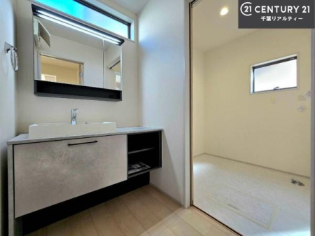 ���ʑ�E���ʏ� �g�Ȃ�𐮂�����ʏ��́A���������厖�ł��I������̐������̂��镵�͋C�����o�I�C�����悭���g�����������܂��B