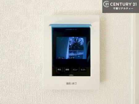 ���̑� TV���j�^�[�t�C���^�[�t�H���������B���K�҂̊���m�F���Ă���Ή��ł��邽�߁A�h�Ɩʂɂ��z�����ꂽ���S�̐ݔ��ł��B