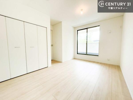 �m�� �o���R�j�[�ɖʂ��Ă���m���ł��B���邭�����肪����A���C����������ł��܂��I���N���āA�O�ɏo�Ĕw�L�т����[�ċz�����ǂ������}������邱�Ƃ��ł��܂��B