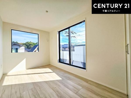 �Q�� �o���R�j�[�ɖʂ��Ă���m���ł��B���邭�����肪����A���C����������ł��܂��I���N���āA�O�ɏo�Ĕw�L�т����[�ċz�����ǂ������}������邱�Ƃ��ł��܂��B