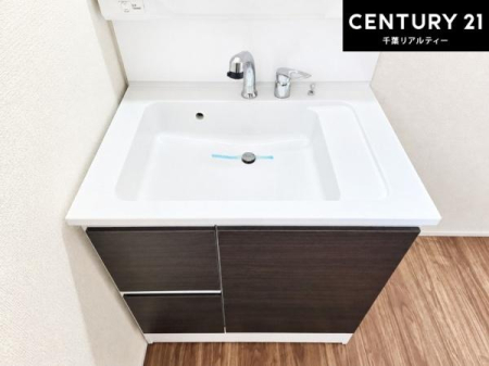 ���ʑ�E���ʏ� �[�����ʑ�{�E���́A�������˂ɂ����̂ł�����ꂪ�y�X�I���������ۂĂ܂��I
�L���C�Ȑ��ʏ��Ŏ��������̃��`�x�[�V�������オ��܂��ˁI