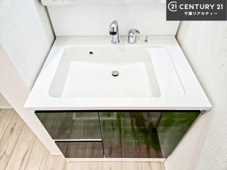 ���ʑ�E���ʏ� �[�����ʑ�{�E���́A�������˂ɂ����̂ł�����ꂪ�y�X�I���������ۂĂ܂��I
�L���C�Ȑ��ʏ��Ŏ��������̃��`�x�[�V�������オ��܂��ˁI