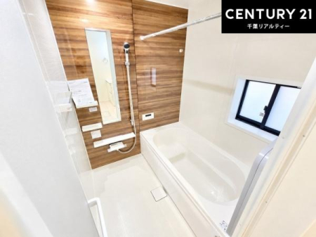 ���� �������������l�̕��͋C�̃o�X���[���́A�����o�Ă��ăo�X�^�C�����[���I
���d���撣���Ă��邲�J���ɂ��D�݂̍���̓����܂����āA�y����ł݂Ă͂������ł��傤���H