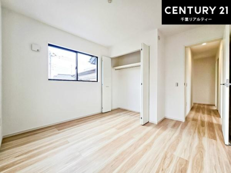 �q������ ���[�͂̂��鋏���ł��B����������������L�X�Ǝg���ċC�������ǂ��ł��I
�L���C�Ȗ��邢�������ŉ߂����̂́A�X�ɂ̂�т�������ł��܂��ˁI