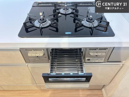 �L�b�`�� �R�����͎O������̂ł������̓����i�s���ł��܂��B
�������O�����t���ł��B�����X�y�[�X���L�X���Ă���׍�Ƃ����₷���I�g�����肪�ǂ��V�X�e���L�b�`���ł��I