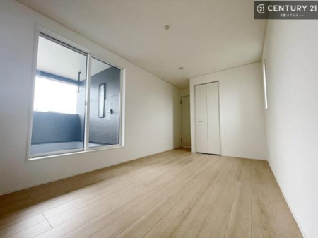 �Q�� �o���R�j�[�ɖʂ��Ă���m���ł��B���邭�����肪����A���C����������ł��܂��I���N���āA�O�ɏo�Ĕw�L�т����[�ċz�����ǂ������}������邱�Ƃ��ł��܂��B