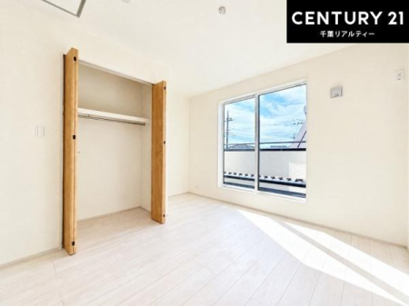 �Q�� �o���R�j�[�ɖʂ��Ă���m���ł��B���邭�����肪����A���C����������ł��܂��I���N���āA�O�ɏo�Ĕw�L�т����[�ċz�����ǂ������}������邱�Ƃ��ł��܂��B