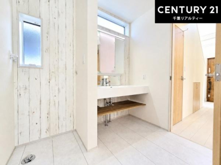 ���ʑ�E���ʏ� �I�[�v���^�C�v�̐��ʑ�́A�������ōa���Ȃ�������ꂪ���₷�����͓I�Ȑ��ʑ�ł��I�����̐g�x�x�����K�I
