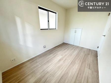 �m�� ���[�X�y�[�X���[���I�������X�b�L�����ڂ��鎖���ł��܂��ˁB
�Ƌ��I�΂Ȃ��V���v���ȃf�U�C���ׁ̈A�Ƌ��I�΂����C�ɓ���̋�ԍ�肪�ł������ł��ˁB
