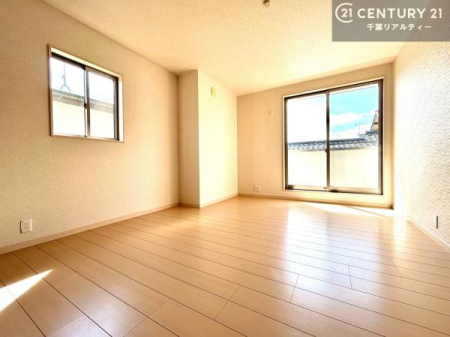 �Q�� �o���R�j�[�ɖʂ��Ă���m���ł��B���邭�����肪����A���C����������ł��܂��I���N���āA�O�ɏo�Ĕw�L�т����[�ċz�����ǂ������}������邱�Ƃ��ł��܂��B