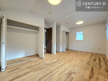 ���r���O�ȊO�̋��� ���[�X�y�[�X���[���I�������X�b�L�����ڂ��鎖���ł��܂��ˁB
�Ƌ��I�΂Ȃ��V���v���ȃf�U�C���ׁ̈A�Ƌ��I�΂����C�ɓ���̋�ԍ�肪�ł������ł��ˁB