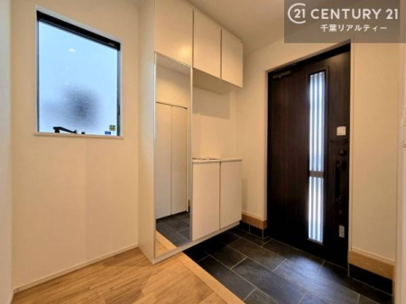 ���� ���ċA���Ă��Ă��A�������܁I�����������Ȃ�A�D�����}������Ă�����ԂɂȂ��Ă��܂��B
���邭��������錺�ւł��I