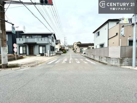���̑����n �u���̕����C�ɂȂ�I�v�u�������Ăǂ�ȏ��H�v�u�����Əڂ����m�肽���I�v�Ǝv������A���C�y�ɂ����k���������B