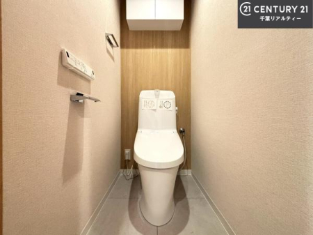 �g�C�� �������֍��ɂ��A�~��͕֍����g�����ł���̂ŗ₽���֍��ɍ��炸�ɍςފ������d�l�ł��I�V���v���ȃJ���[����Ƃ��Ă���̂ŁA������ꂪ���₷���ł��B